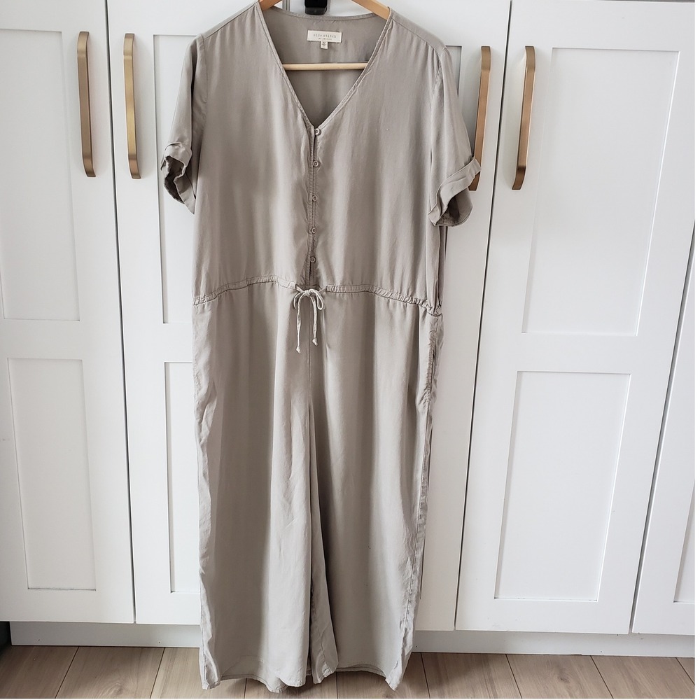 Side‎ Stitch Jumpsuit Womens L Tencel Green Tie Waist Wide Leg Short Sleeve